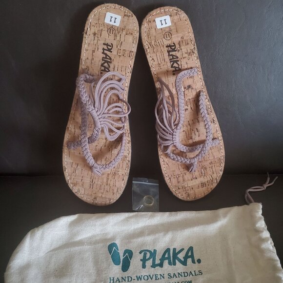 Plaka Flat Sandals Womens Slip-on size 11 brown color hand woven strappy new - Picture 1 of 12